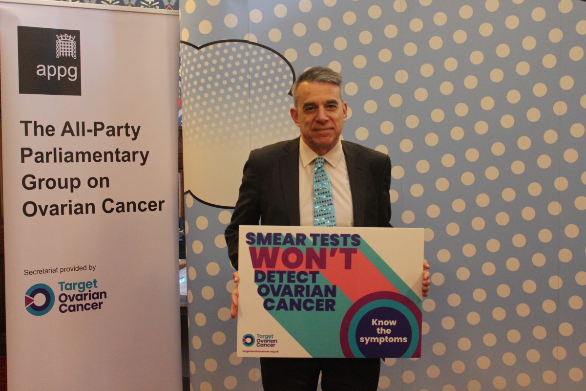 Jeff shows support for women with ovarian cancer across Manchester